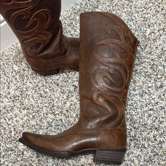 Ariat Genuine Leather Cowboy Boots - Picture 11 of 16